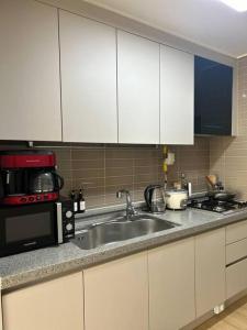 D Heights Monterrace Lake Condo