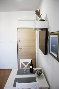 Split Center Room Helena