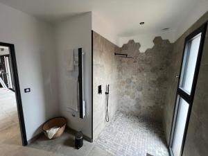 Villas Villa moderne piscine privative hauteurs de Nimes : photos des chambres