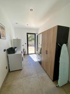 Villas Villa moderne piscine privative hauteurs de Nimes : photos des chambres