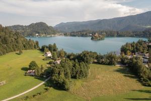 Homestay Vito by Lake