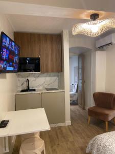 Charmant studio hyper centre