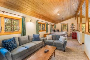 Place to Call Home - Cabin INSIDE Yosemite - Dog Friendly