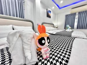 h1中天海滩 风月步行街 市中心 BBQ 酒吧街 大泳池独栋别墅5卧5卫芭提雅海天中天泳池别墅