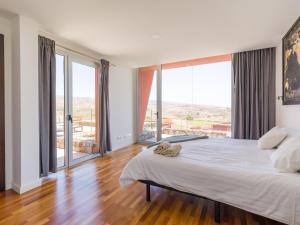 Green 9 the Dream Villa with pool and views by CanaryScape