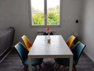 Appartements Appartement Studio tout equipe refait a neuf : photos des chambres