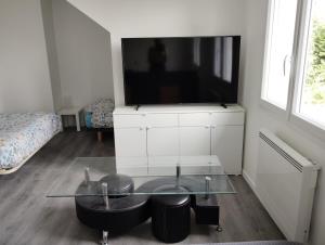 Appartement Studio tout équipé refait à neuf