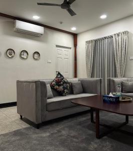 Mayilveedu Guest House