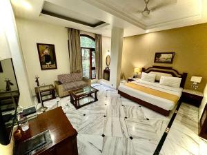 Hotel Florence Inn, Karol Bagh, New Delhi, 2 Min from Metro