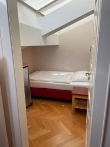 King Studio with Sofa Bed room in EA Hotel Julis