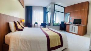 KHÁCH SẠN SAO MAI