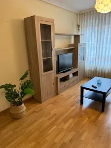 Apartamento Luxemburgo HUCA Oviedo - Кольото