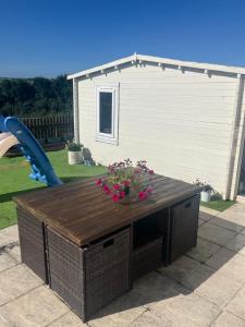 Large 5 bed house close to Crantock beach