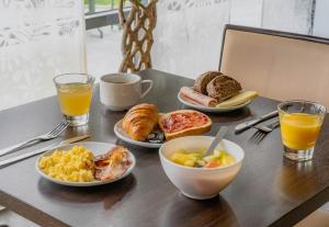 Hotels B&B HOTEL Calais Terminal Cite Europe 4 etoiles : photos des chambres