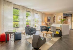 Hotels B&B HOTEL Calais Terminal Cite Europe 4 etoiles : photos des chambres