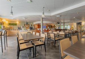 Hotels B&B HOTEL Calais Terminal Cite Europe 4 etoiles : photos des chambres