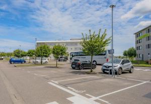 Hotels B&B HOTEL Calais Terminal Cite Europe 4 etoiles : photos des chambres