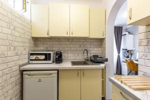 FLH - Black Church Studio