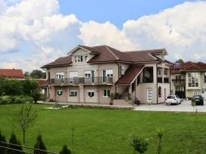 Villa Nina - Vrnjci