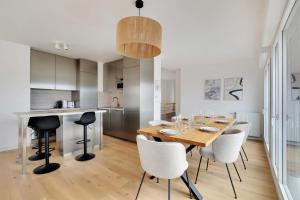 Chic Duplex with Rooftop -3BD-6P- Nogent-sur-Marne