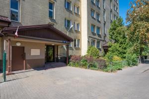 Targówek 3-Bedroom Apartment by BookingHost