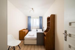 Targówek 3-Bedroom Apartment by BookingHost