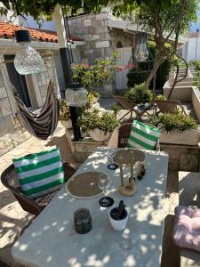 Romantic Stone- Studio apartman