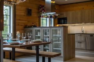 Kurjenkenkä by HiYlläs