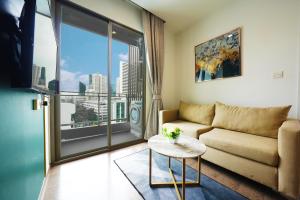The Rich Residence Sukhumvit Nana