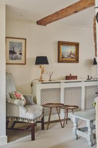 Lovedays Cottage, A Luxury 16th Century home in Painswick