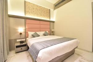 Glitz Hotels La Dahlia - Premium