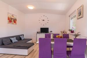 Holiday Home Zala with Jacuzzi - Happy Rentals