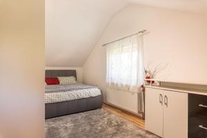 Holiday Home Zala with Jacuzzi - Happy Rentals