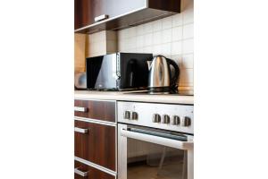 Saska Kępa Malachite Studio by BookingHost