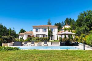 Available for ten people, pool and parking included - Ubytování bez kategorie ve městě Sisteron