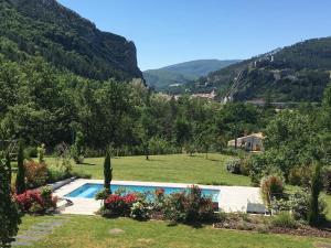 Villas Available for ten people, pool and parking included : photos des chambres