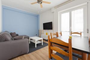 Corso Lodi Modern Apartment with Balcony