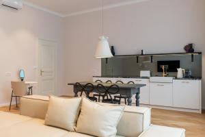 Villa Elizabeth - Apartment with Garden 