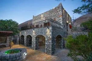 Kitta Vouterakou Family Towerhouse - Psíon