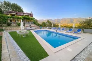 Villa Schumann - Potoci