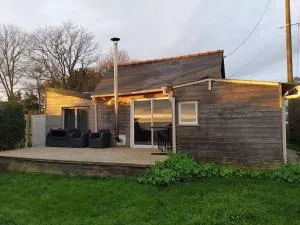 Chalet en Bois Unique Séjour Inoubliable Face à la Mer - Plérin