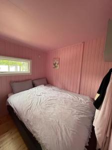 Unique cabin on private island 35 min from Oslo