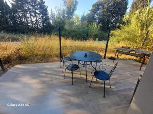 Villas Villa moderne avec piscine : photos des chambres