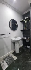 Three Little Birds Guesthouse