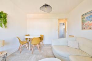 Cosy 1 BR Flat with balcony near La Croisette