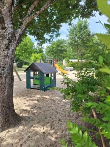 Campings Mobil home 3 chambres climatise : photos des chambres