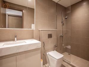 Elegant High-Floor 1-Bed Apartment in Downtown 189BR-1