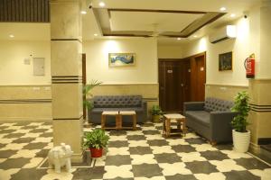 Rosewood Grand