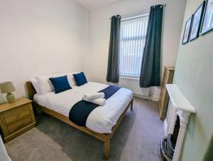 Enjoy 3 BR home perfect for family work & friends