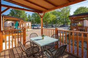 Relax Two-Bedroom Mobile Home with Terrace room in Mobile Homes Camp Galeb